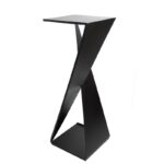 Contemporanio designsokkel van staal